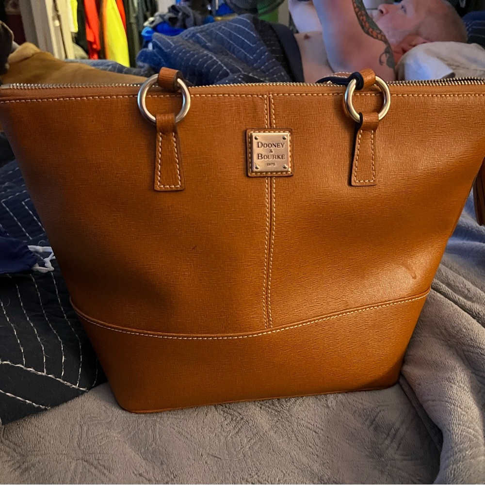 Dooney & Bourke purse